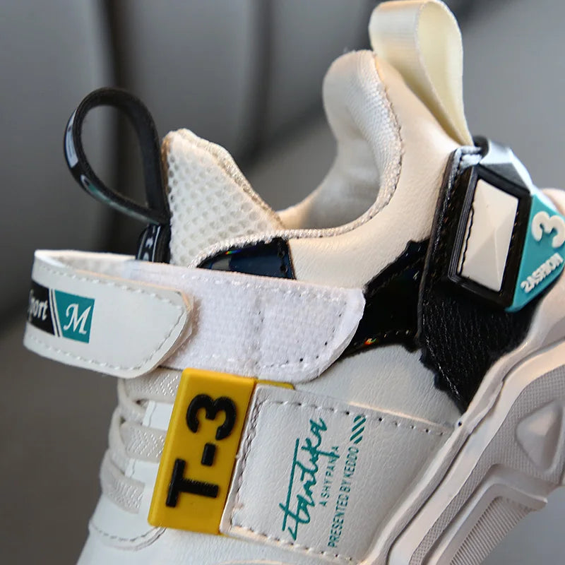 Scarpe Sportive in Ecopelle con Stringhe e Velcro per Bambini