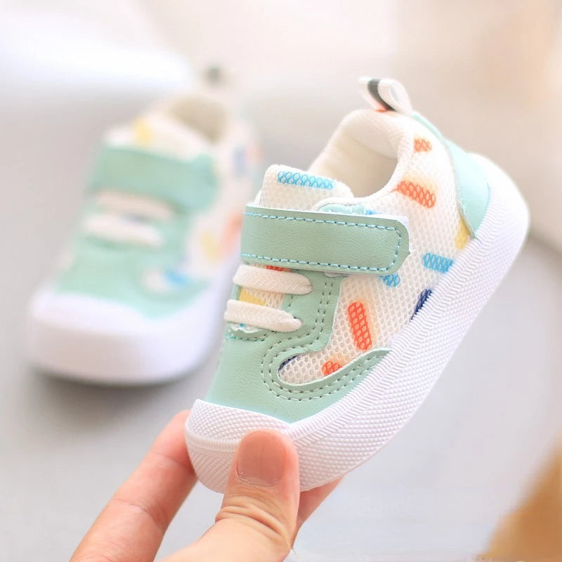 Sneakers Traspiranti con Tomaia in Rete per Bambini