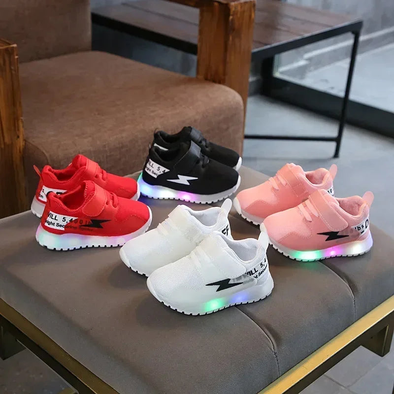 Pantofi sport multicolor cu LED respirabili pentru copii