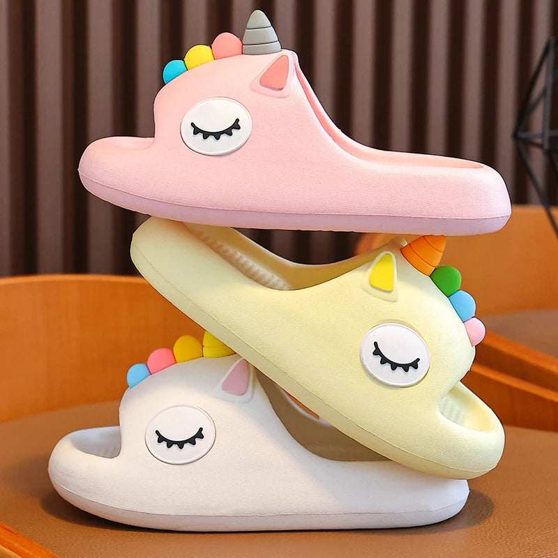 Chaussons antidérapants multivariés Sleepy Unicorn pour enfants