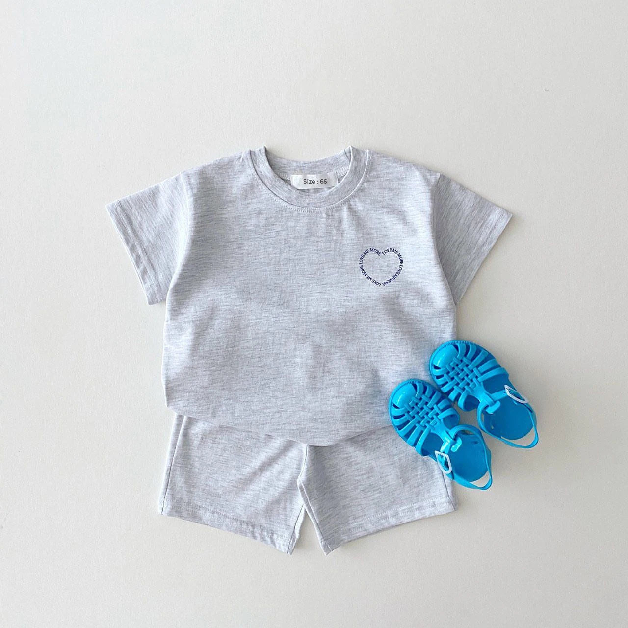 Ensemble de survêtement 2 pièces avec t-shirt et short pour enfants