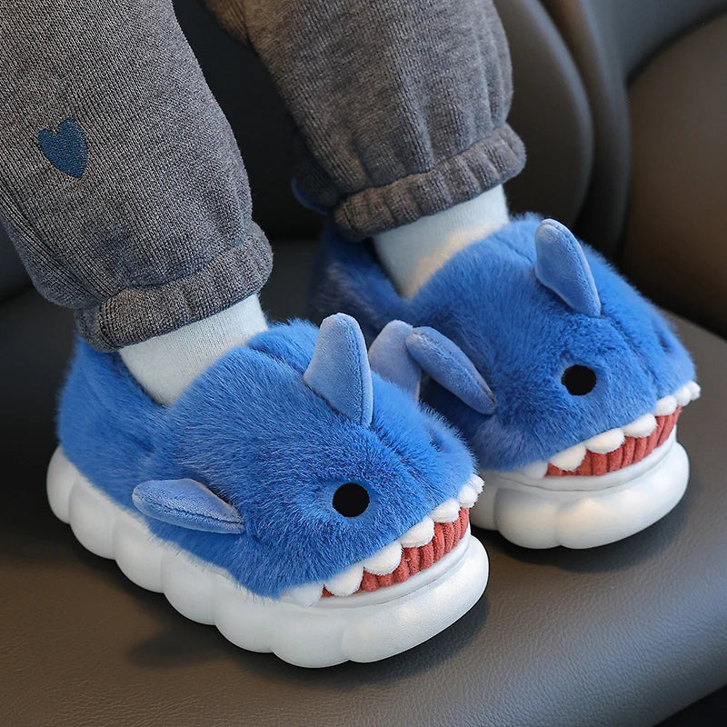 Chaussons requin rembourrés antidérapants pour enfants et adolescents