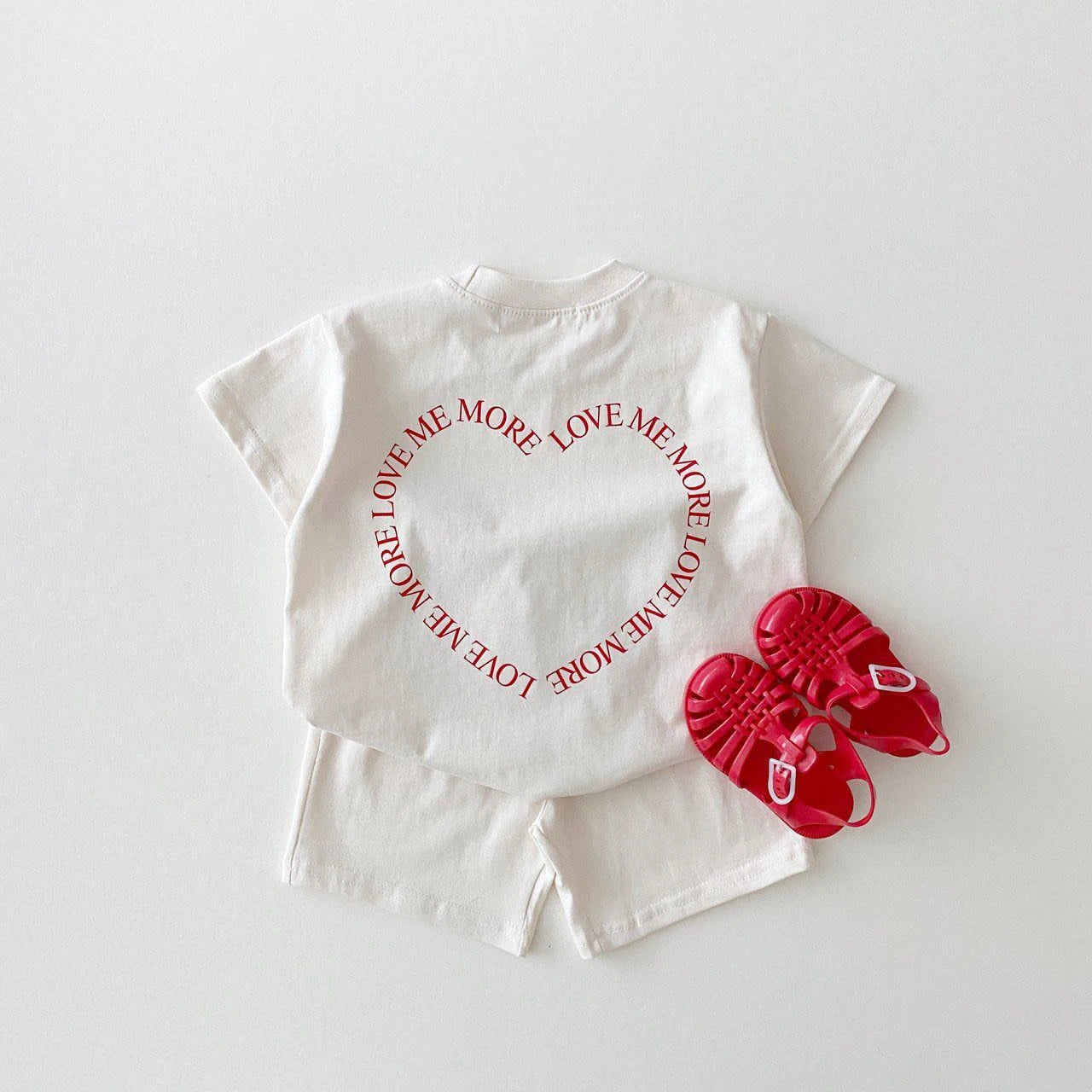 Ensemble de survêtement 2 pièces avec t-shirt et short pour enfants